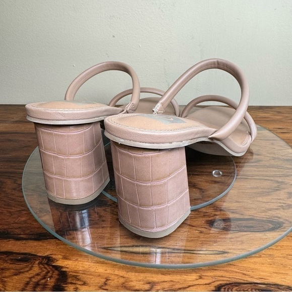 DV by Dolce Vita Halsty Double Band Mules in caramel - Picture 11 of 16